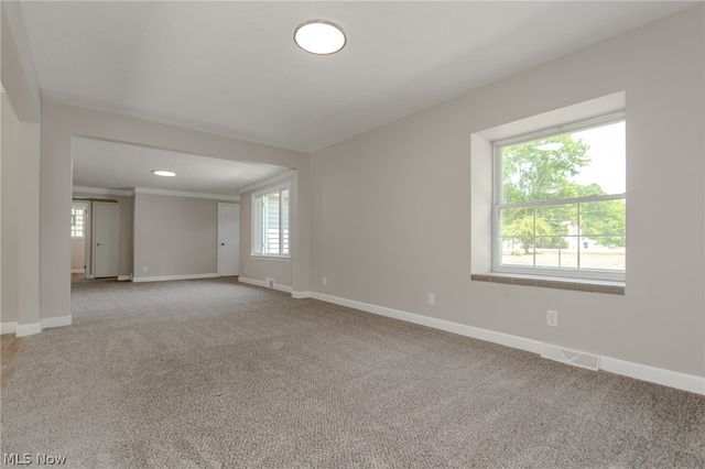 2986 Bishop Road, Willoughby Hills, OH 44092