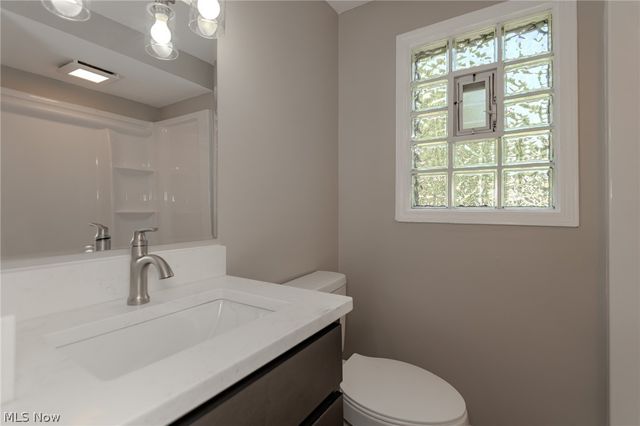 2986 Bishop Road, Willoughby Hills, OH 44092