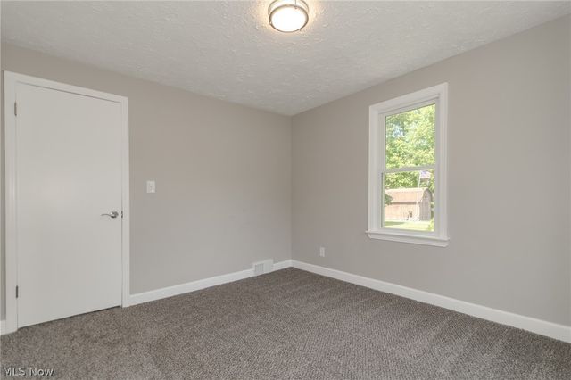 2986 Bishop Road, Willoughby Hills, OH 44092