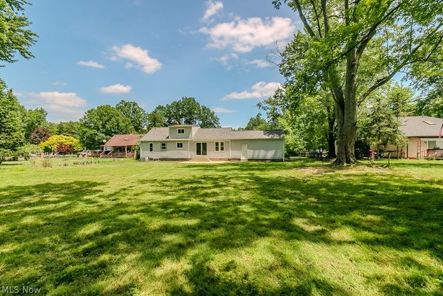 2986 Bishop Road, Willoughby Hills, OH 44092