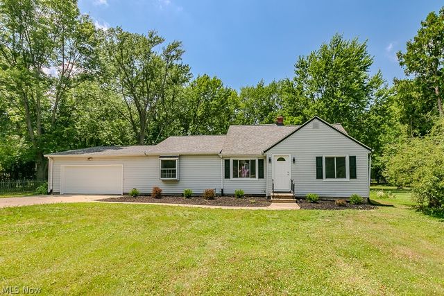 2986 Bishop Road, Willoughby Hills, OH 44092