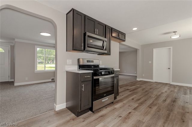 2986 Bishop Road, Willoughby Hills, OH 44092