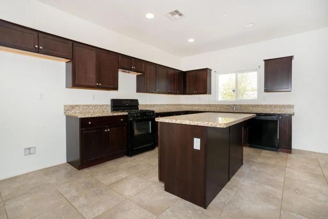 26812 Rodeo Court, Winchester, CA 92596