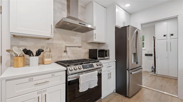 11603 Eubank DR, Austin, TX 78758