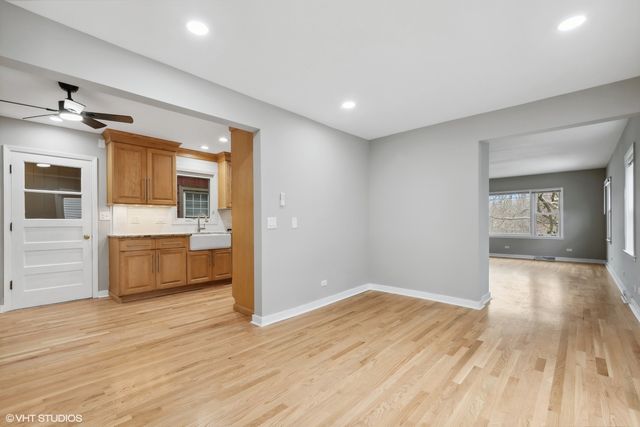 2490 Green Bay Road, Highland Park, IL 60035