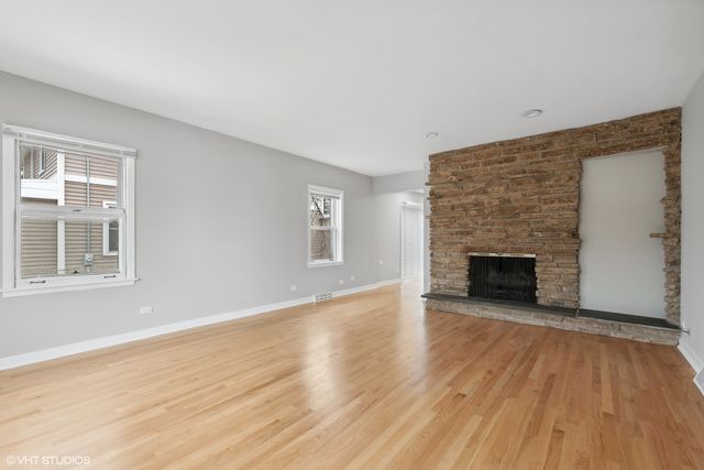 2490 Green Bay Road, Highland Park, IL 60035