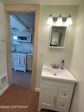 1296 E 5th Street, Ketchikan, AK 99901