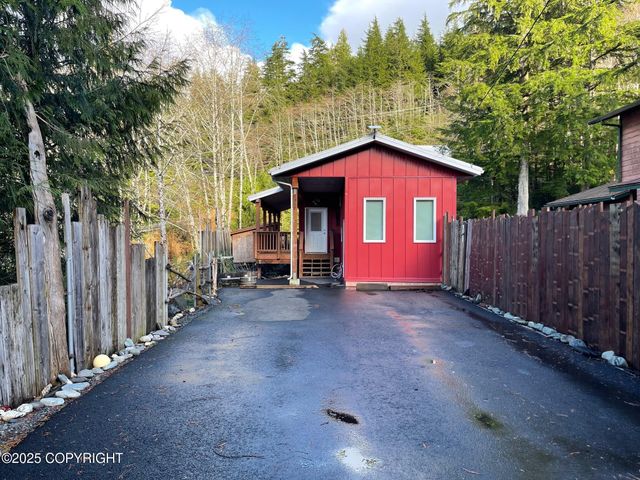 1296 E 5th Street, Ketchikan, AK 99901
