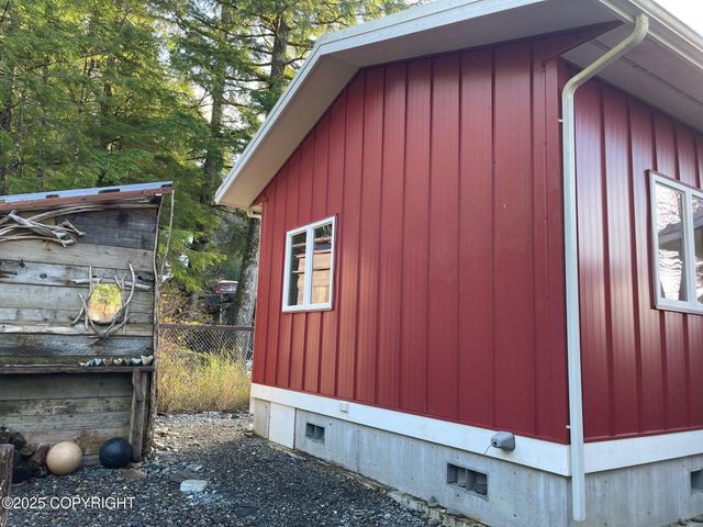 1296 E 5th Street, Ketchikan, AK 99901