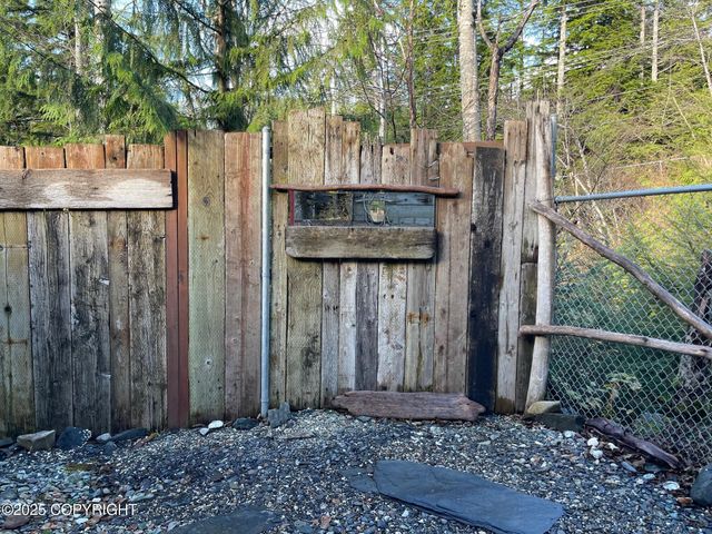 1296 E 5th Street, Ketchikan, AK 99901