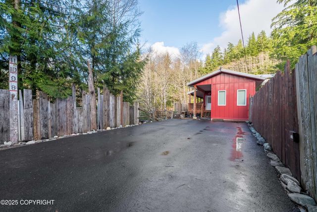 1296 E 5th Street, Ketchikan, AK 99901