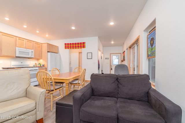 1296 E 5th Street, Ketchikan, AK 99901