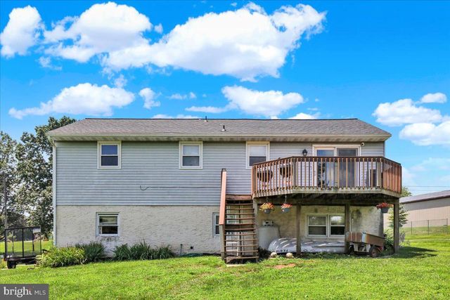 73 SLEEPY HOLLOW RD, Lititz, PA 17543