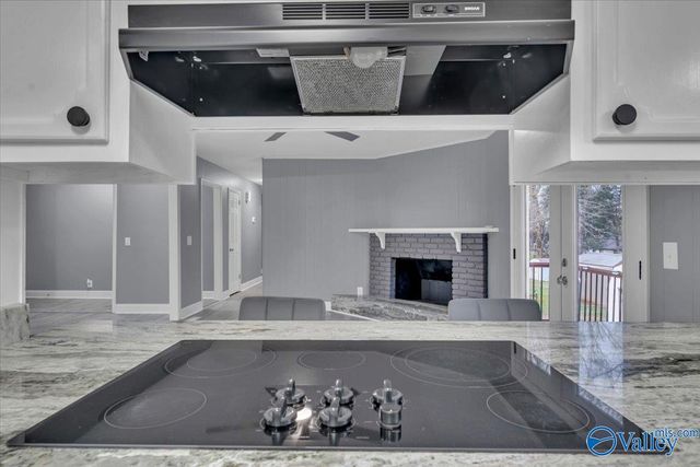 12028 Queens Place SE, Huntsville, AL 35803