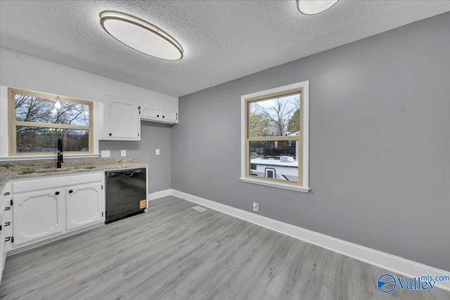 12028 Queens Place SE, Huntsville, AL 35803