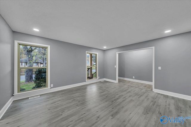 12028 Queens Place SE, Huntsville, AL 35803