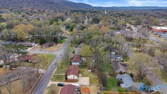 12028 Queens Place SE, Huntsville, AL 35803