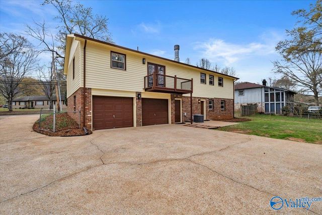 12028 Queens Place SE, Huntsville, AL 35803