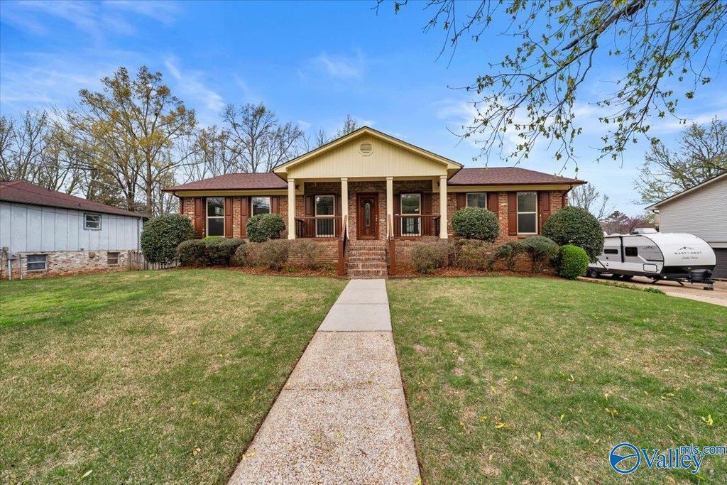 12028 Queens Place SE, Huntsville, AL 35803