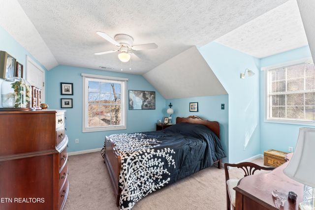 10077 Westland Drive, Knoxville, TN 37922