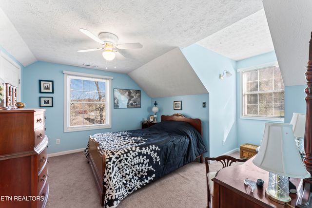 10077 Westland Drive, Knoxville, TN 37922