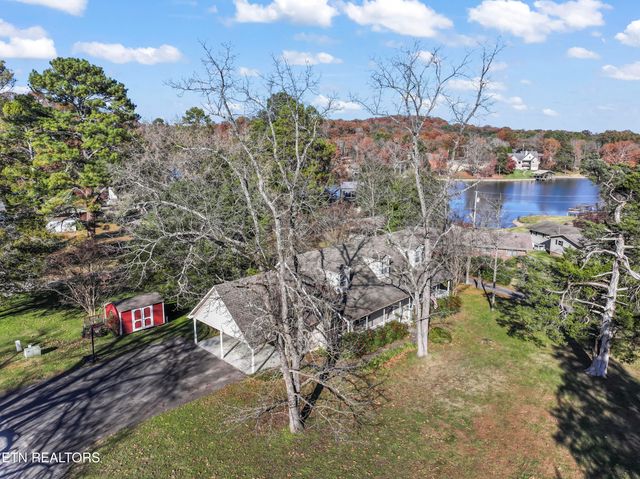 10077 Westland Drive, Knoxville, TN 37922