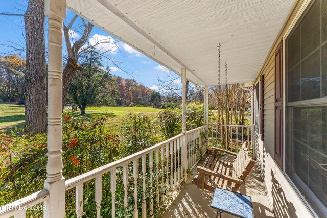 10077 Westland Drive, Knoxville, TN 37922