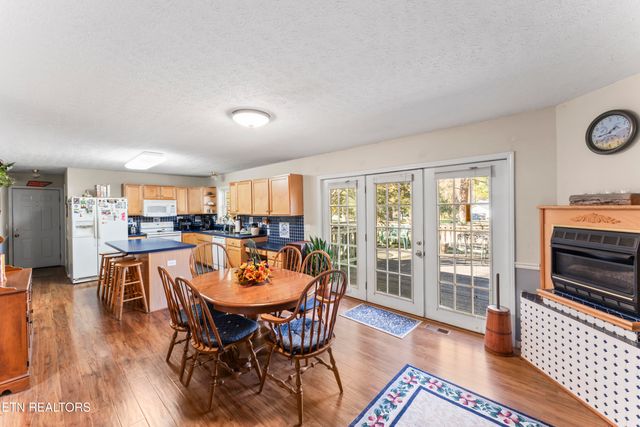 10077 Westland Drive, Knoxville, TN 37922