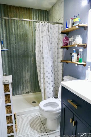 543 County Road 5781, Castroville, TX 78009