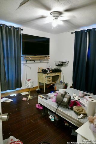 543 County Road 5781, Castroville, TX 78009