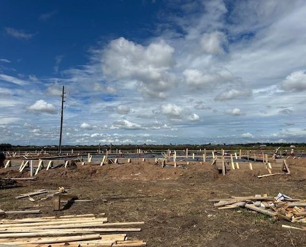 12221 Mead Grove Drive, Texas City, TX 77591