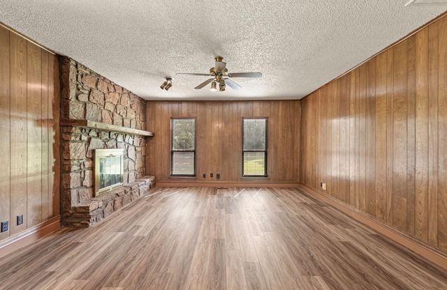 16725 E 127th Street S, Broken Arrow, OK 74011