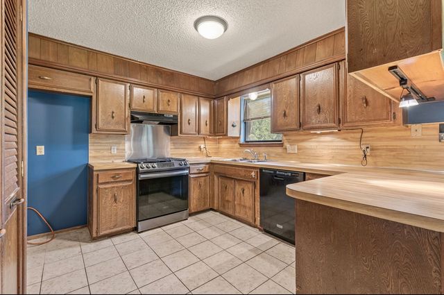 16725 E 127th Street S, Broken Arrow, OK 74011
