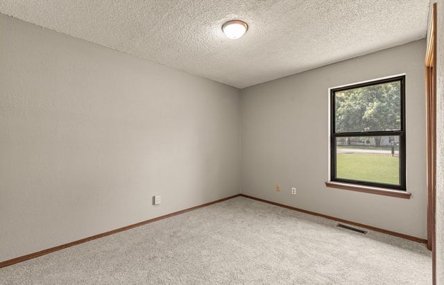 16725 E 127th Street S, Broken Arrow, OK 74011