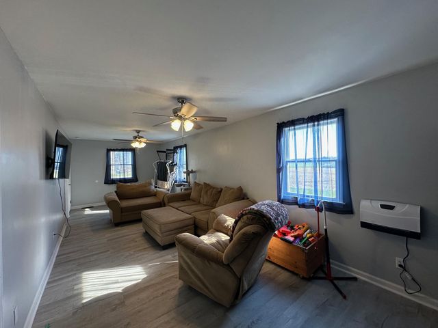 10367 Quaker Road, Fredericktown, OH 43019