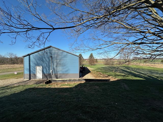 10367 Quaker Road, Fredericktown, OH 43019