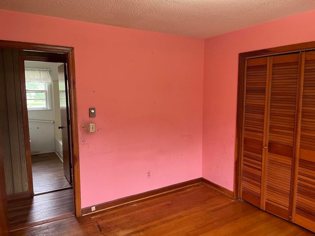 908 Martin Luther King Dr., Andrews, SC 29510