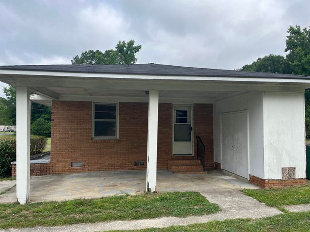 908 Martin Luther King Dr., Andrews, SC 29510