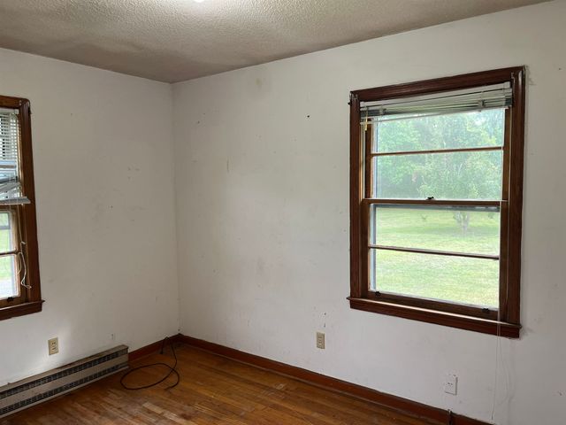 908 Martin Luther King Dr., Andrews, SC 29510