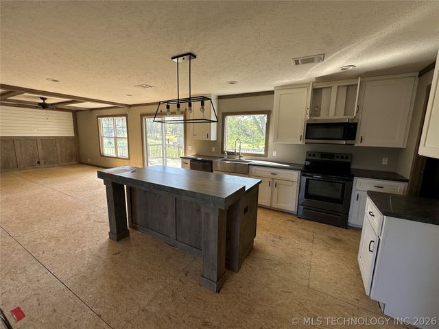 19404 E 480 Road, Claremore, OK 74019