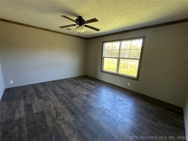 19404 E 480 Road, Claremore, OK 74019