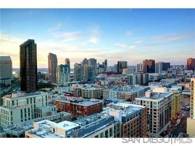 165 6Th 2301, San Diego, CA 92101