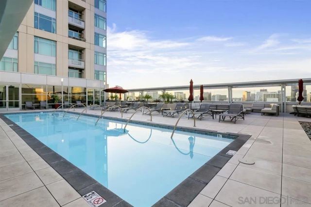 165 6Th 2301, San Diego, CA 92101