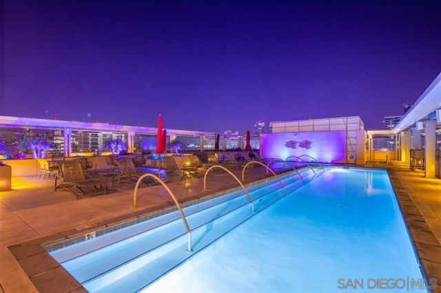 165 6Th 2301, San Diego, CA 92101