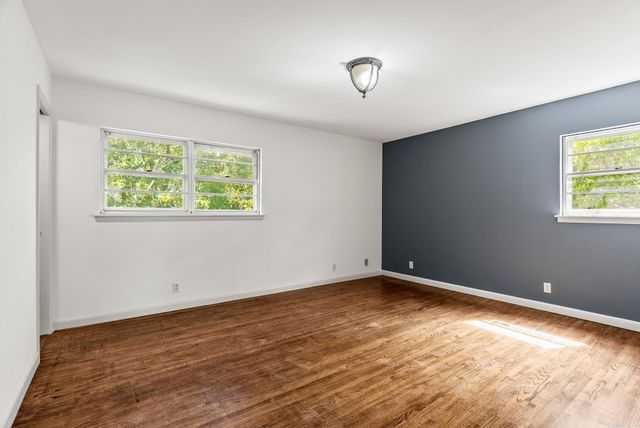 4 Pilot Point Place, Little Rock, AR 72205