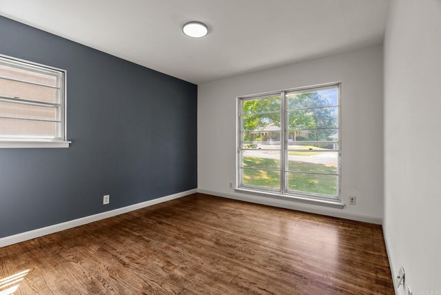 4 Pilot Point Place, Little Rock, AR 72205