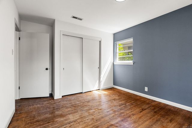 4 Pilot Point Place, Little Rock, AR 72205