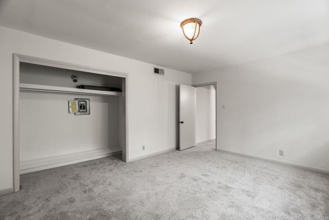 4 Pilot Point Place, Little Rock, AR 72205