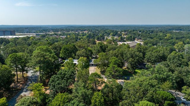 4 Pilot Point Place, Little Rock, AR 72205