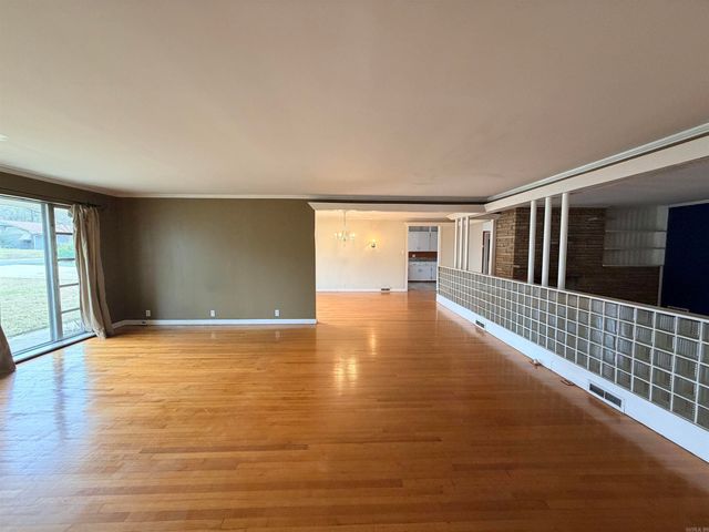 508 W A Avenue, North Little Rock, AR 72116